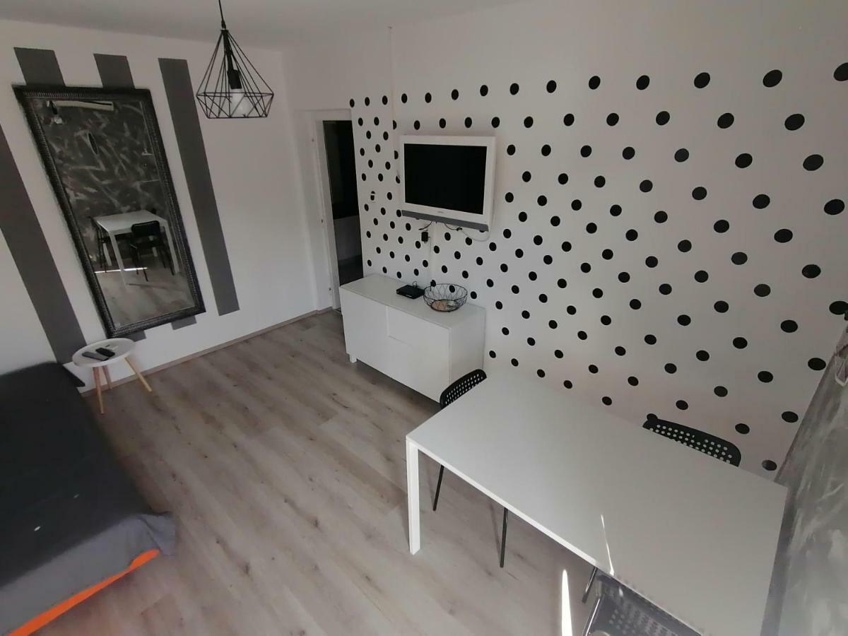 Apartments Bernarda, Jezera Zewnętrze zdjęcie